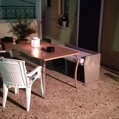ομορφο διαμερισμα με μεγαλες βεραντες *