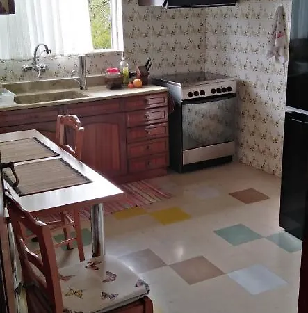 ομορφο διαμερισμα με μεγαλες βεραντες Apartment *